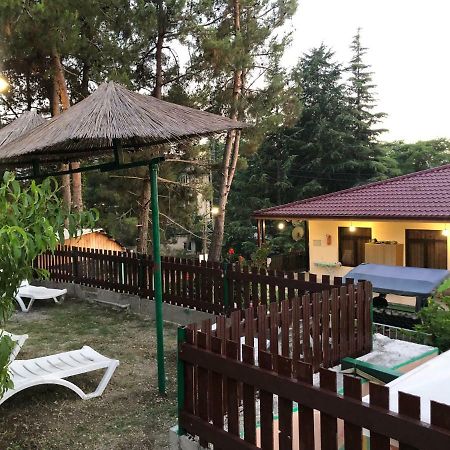 Cafe-Hotel Assir Picunda Zewnętrze zdjęcie