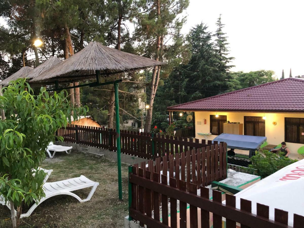 Cafe-Hotel Assir Picunda Zewnętrze zdjęcie